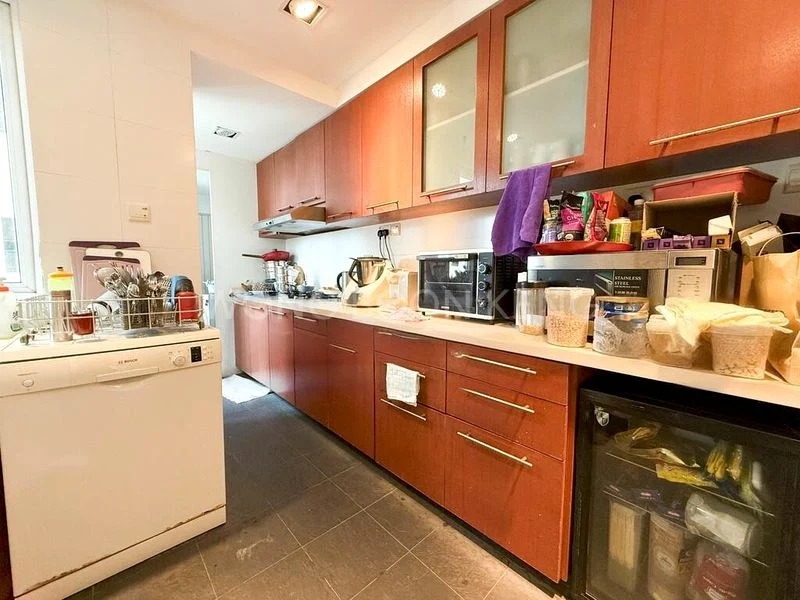 3 Bed Apartment (Condo) for Sale in  Neptune Court - Image 12