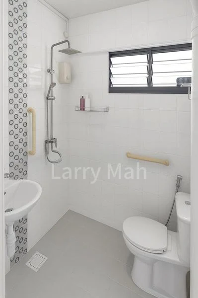 3 Room (3A) HDB for Sale in 167 Bukit Batok West Avenue 8 - Image 11