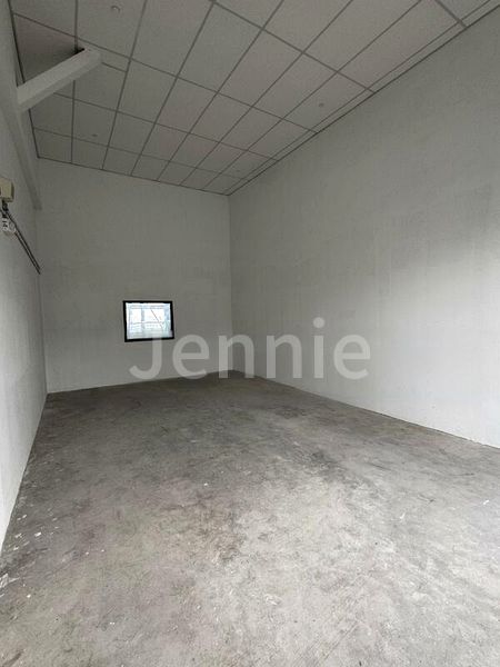 Light Industrial (B1) for Sale: Inspace - Image 5