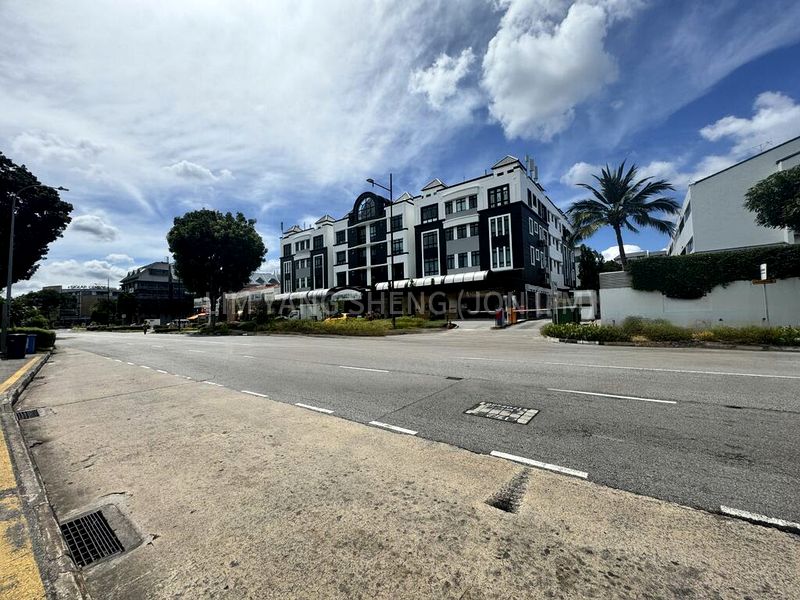 Food & Beverage for Rent: Prime F&B Shop along East Coast Road, Siglap for Takeover - Image 3