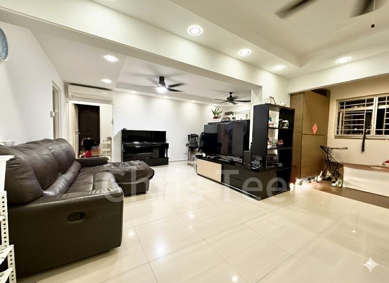 5 Room (5I) HDB for Sale in  488A Tampines Avenue 9 - Image 2