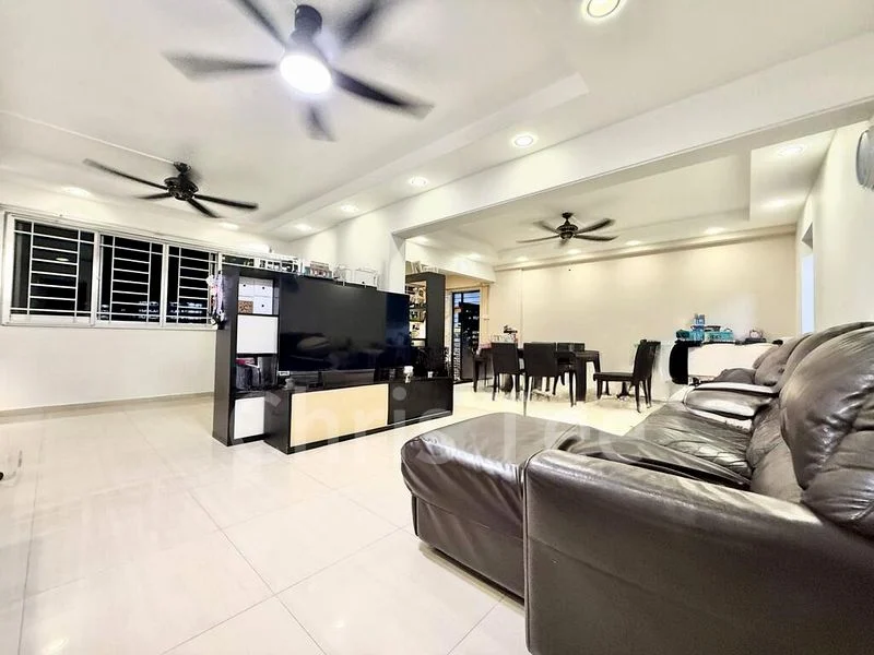 5 Room (5I) HDB for Sale in  488A Tampines Avenue 9 - Image 6