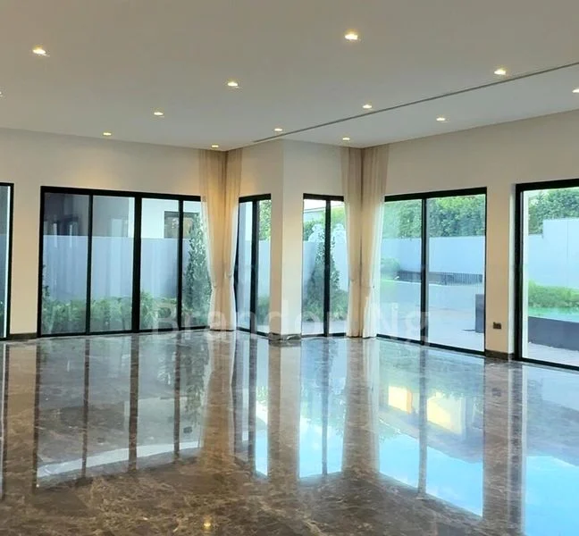 7 Bed Bungalow (Landed) for Sale in Mount Rosie Road - Image 4