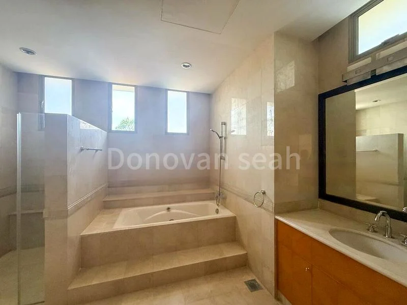 6 Bed Bungalow (Landed) for Rent in  Villas Holland - Image 1