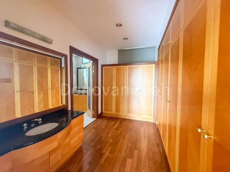 6 Bed Bungalow (Landed) for Rent in  Villas Holland - Image 2