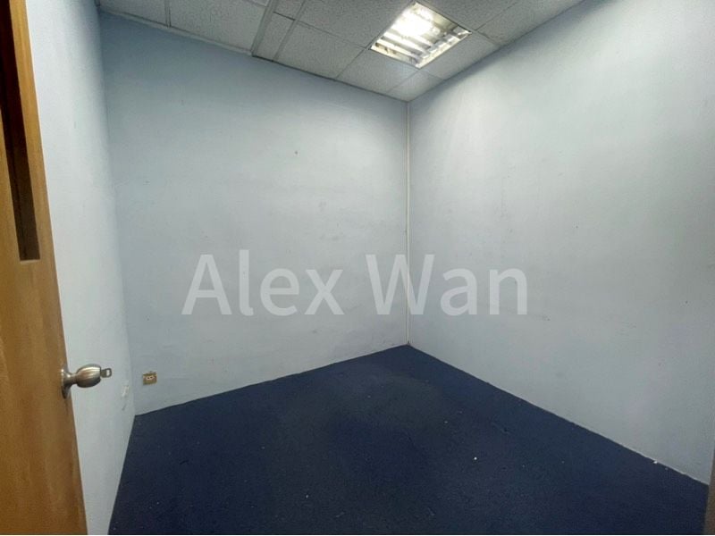 Shop / Shophouse for Sale in Sim Lim Tower - Image 4