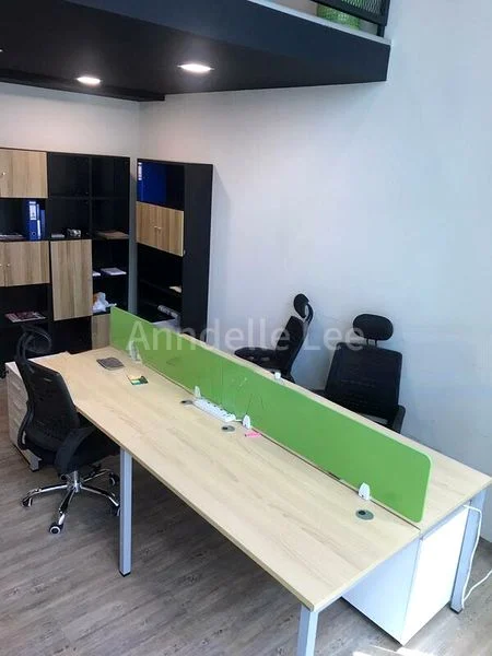 Light Industrial (B1) for Rent: Centro Bianco - Image 3