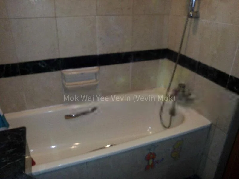 3 Bed Condo for Rent in  Hazel Park Condominium - Image 7