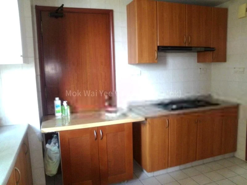 3 Bed Condo for Rent in  Hazel Park Condominium - Image 4