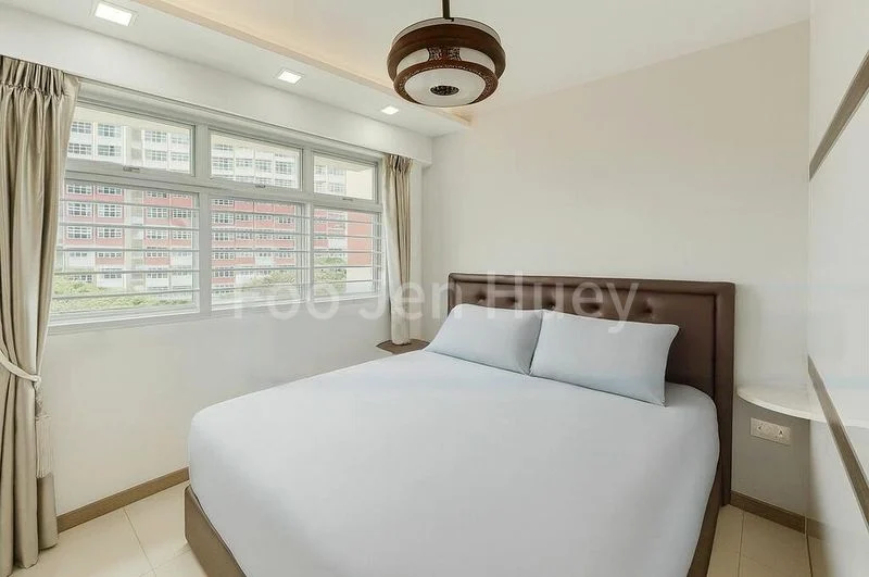 5 Room (5I) HDB for Sale in  439A Bukit Batok West Avenue 8 - Image 4