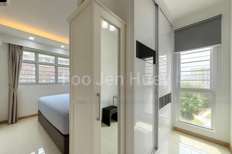 5 Room (5I) HDB for Sale in  439A Bukit Batok West Avenue 8 - Image 2