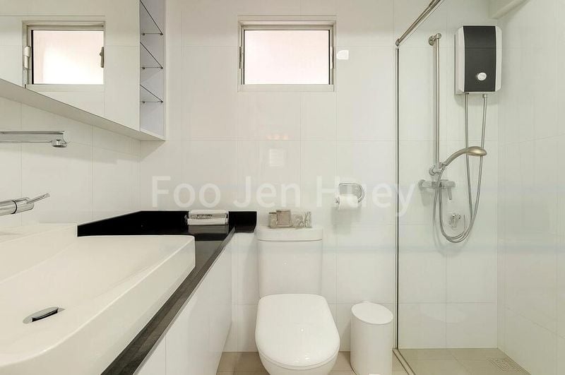 5 Room (5I) HDB for Sale in  439A Bukit Batok West Avenue 8 - Image 5