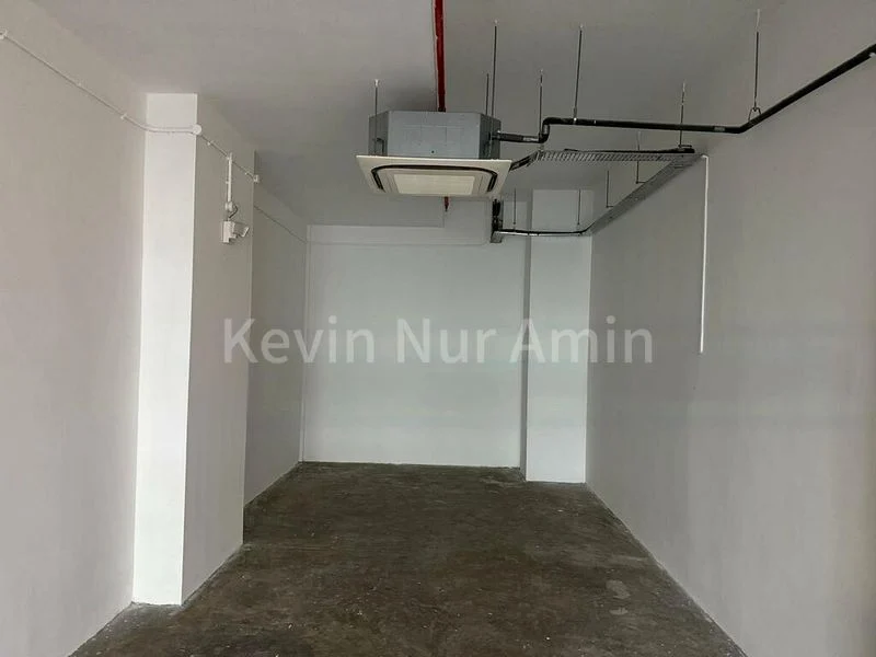 Light Industrial (B1) for Rent: The Commerze @ Irving - Image 4