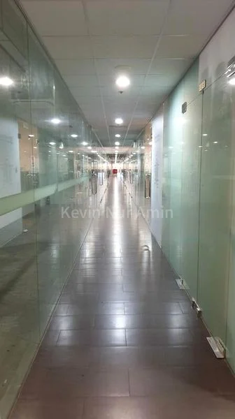 Light Industrial (B1) for Rent: The Commerze @ Irving - Image 7