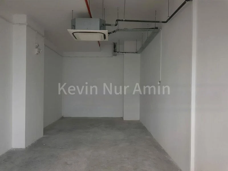 Light Industrial (B1) for Rent: The Commerze @ Irving - Image 8