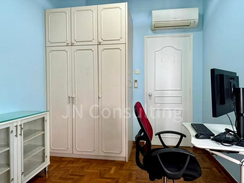 Common Room (Condo) for Rent in  Astoria Park - Image 4