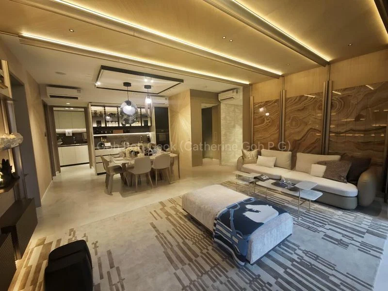 5 Bed Condo for Sale in  Nava Grove - Image 1