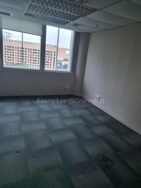Office for Rent: Thong Chai Building - Image 3