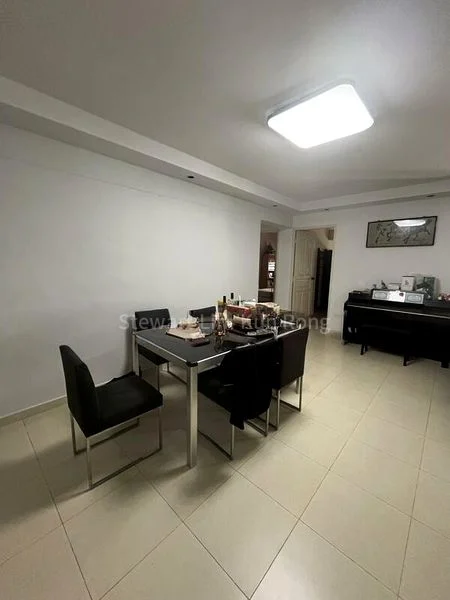 5 Room (5I) HDB for Sale in  688A Choa Chu Kang Drive - Image 10