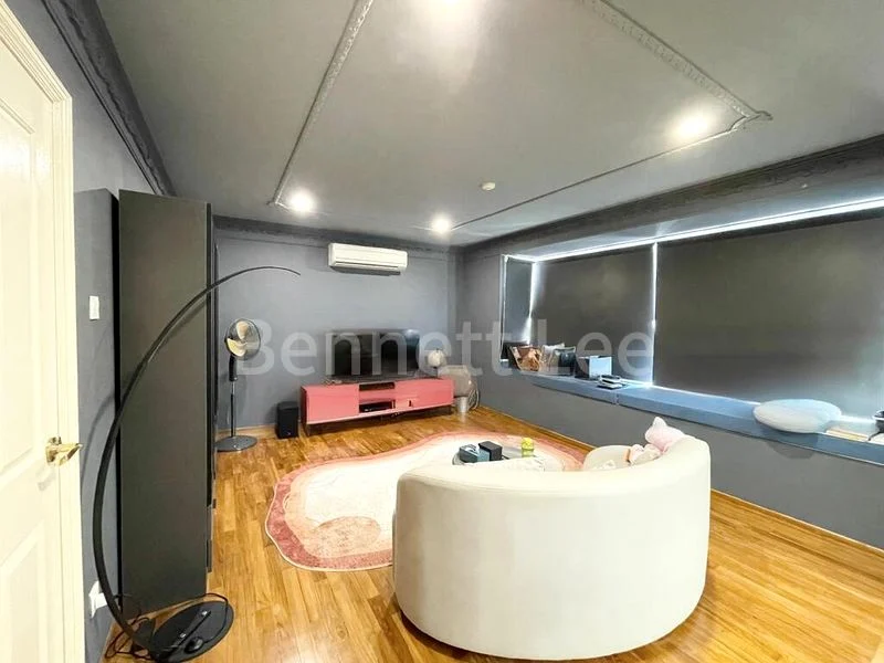 6 Bed Semi-Detached House (Landed) for Sale in  Lucky View - Image 7