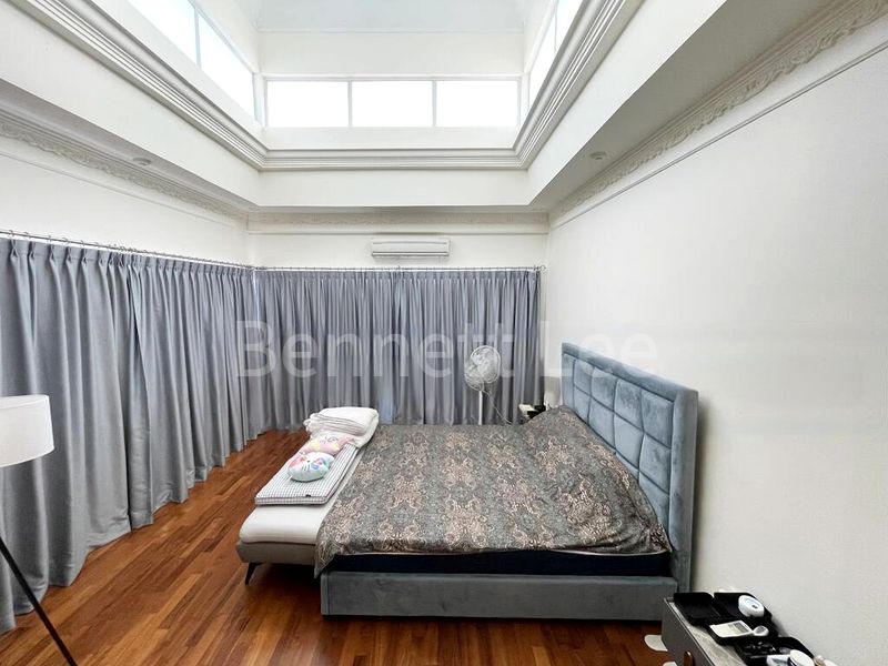 6 Bed Semi-Detached House (Landed) for Sale in  Lucky View - Image 5