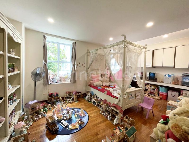 6 Bed Semi-Detached House (Landed) for Sale in  Lucky View - Image 8