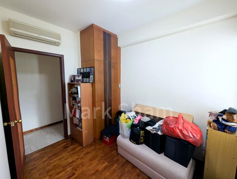 4 Bed Condo for Rent in Yishun Sapphire - Image 7