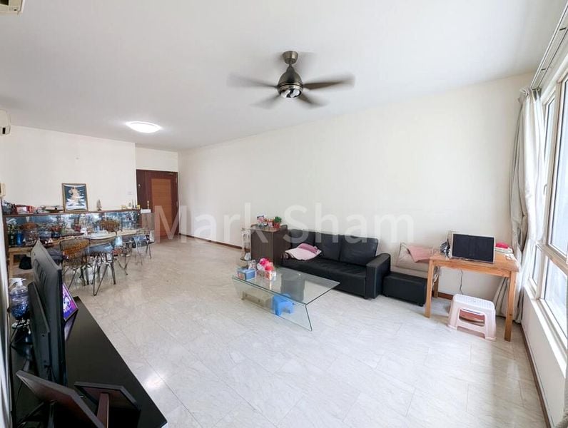 4 Bed Condo for Rent in Yishun Sapphire - Image 2