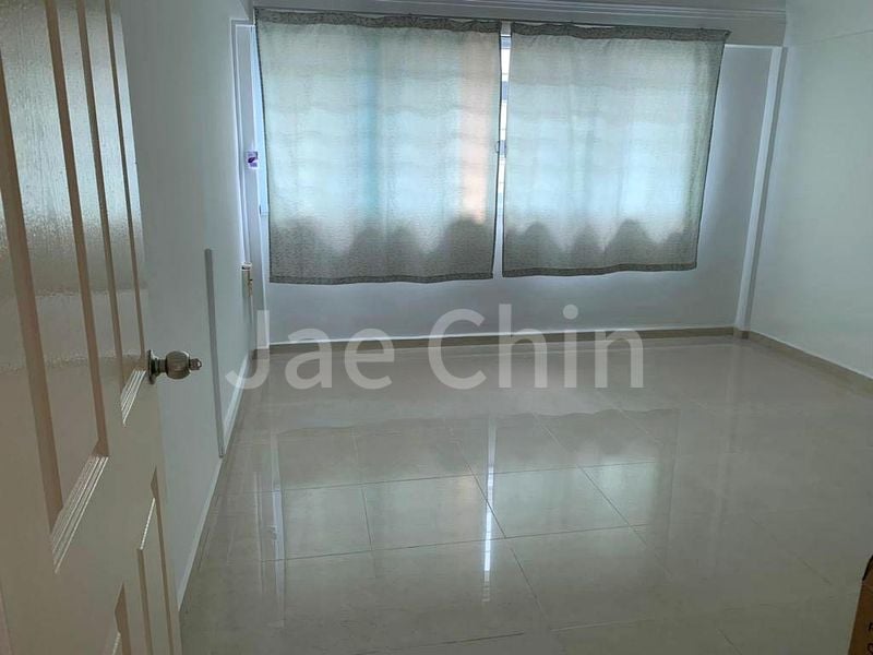 Common Room (HDB) for Rent in  630 Hougang Avenue 8 - Image 4