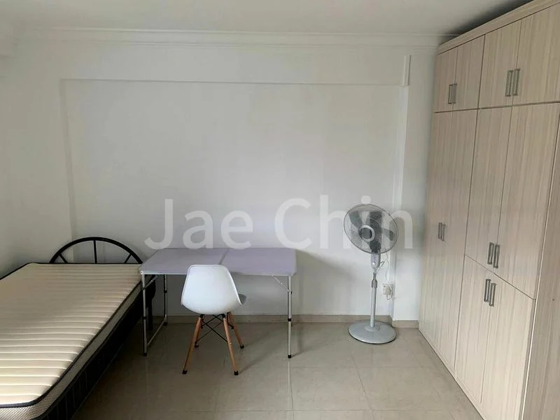 Common Room (HDB) for Rent in  630 Hougang Avenue 8 - Image 2