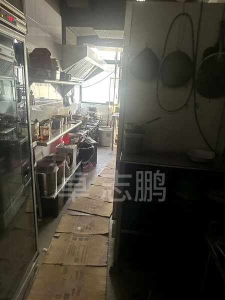 Food & Beverage for Sale: 3-Story Shophouses - Image 4