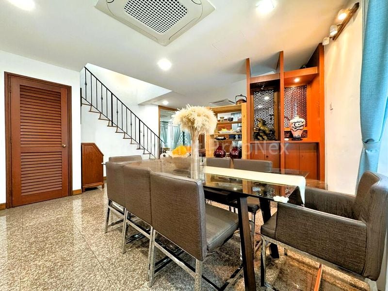 5 Bed Semi-Detached House (Landed) for Sale in  St Nicholas View - Image 8