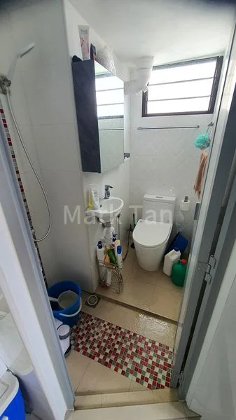 Common Room (HDB) for Rent in 309 Shunfu Road - Image 8