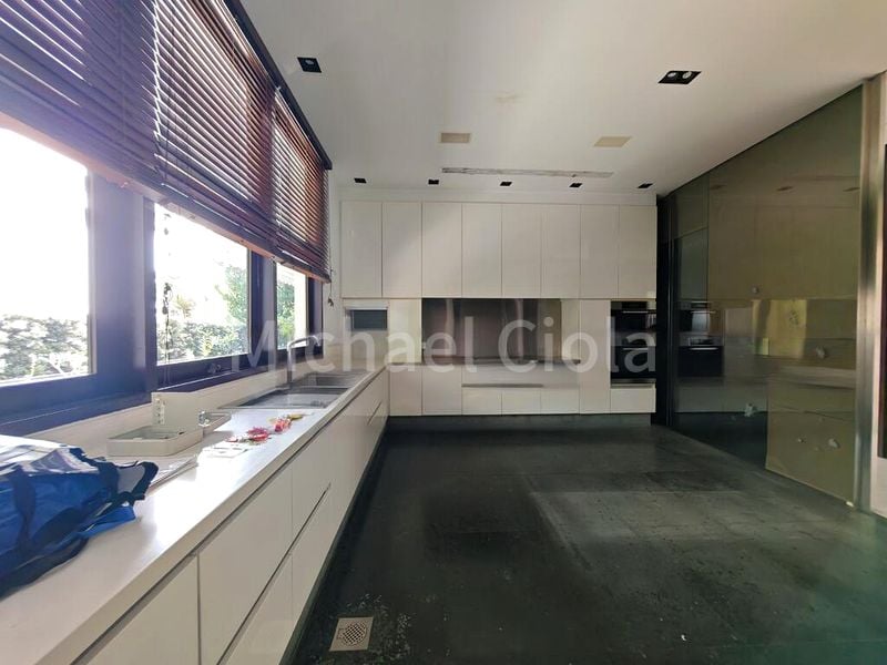 5 Bed Bungalow (Landed) for Rent in  Sentosa Cove - Image 9