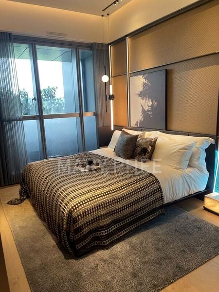 1 Bed Condo for Sale in  Asia Square Towers - Image 2