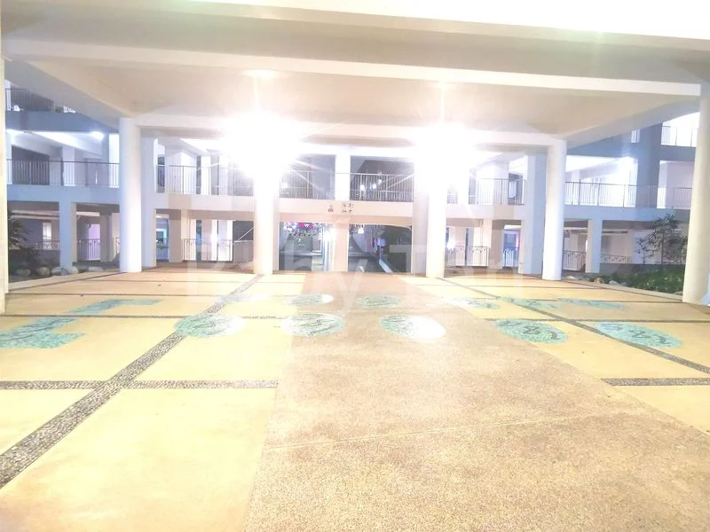 Executive HDB for Sale in  183 Edgefield Plains - Image 14