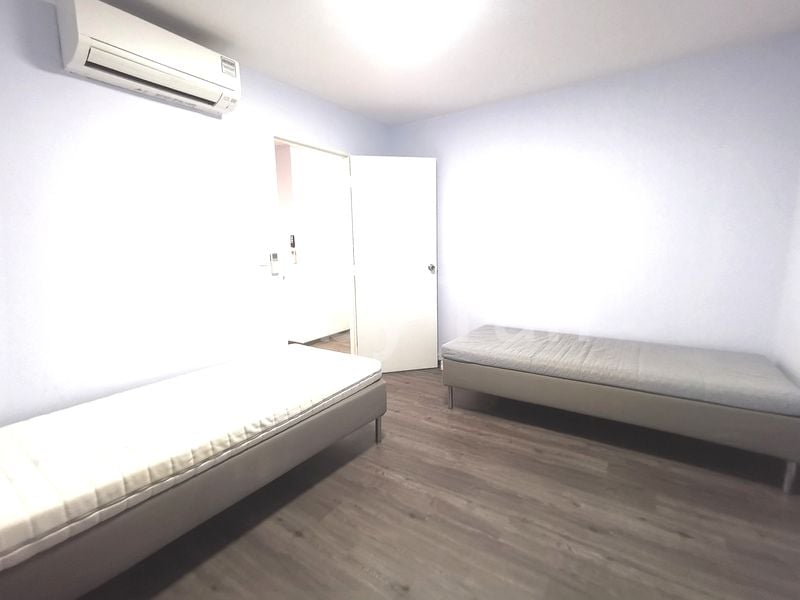 Executive HDB for Sale in  183 Edgefield Plains - Image 7