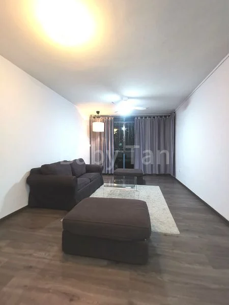 Executive HDB for Sale in  183 Edgefield Plains - Image 2