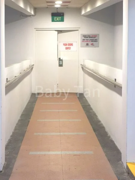 Executive HDB for Sale in  183 Edgefield Plains - Image 17