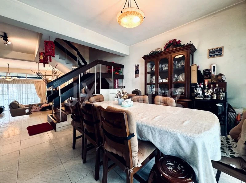 4+1 Bed Semi-Detached House (Landed) for Sale in  Coral Park - Image 3