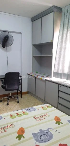 Common Room (HDB) for Rent in  240 Hougang Street 22 - Image 4