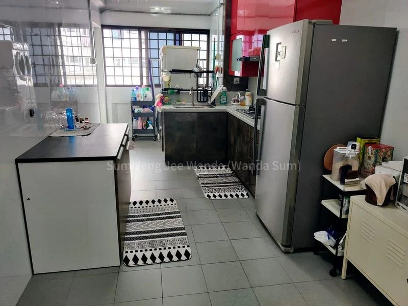 Common Room (HDB) for Rent in  244 Tampines Street 21 - Image 2