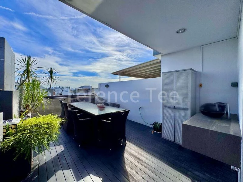 2 Bed Condo for Sale in  Emprado Suites - Image 4