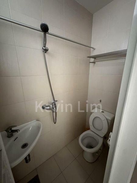 3 Bed Condo for Rent in  The Grange - Image 6