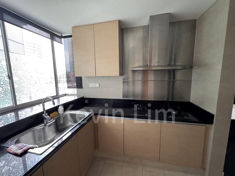 3 Bed Condo for Rent in  The Grange - Image 8