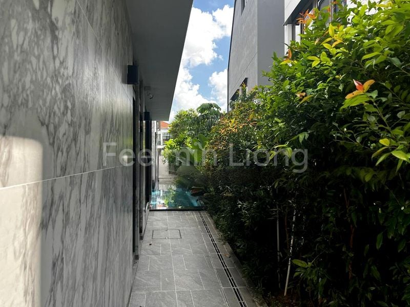 6 Bed Bungalow (Landed) for Sale in  Braddell Heights Estate - Image 7