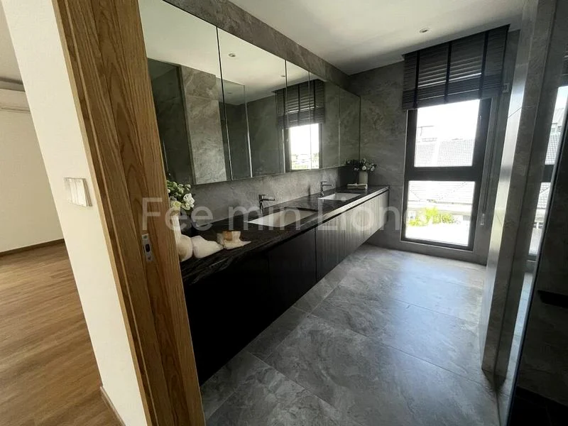 6 Bed Bungalow (Landed) for Sale in  Braddell Heights Estate - Image 6