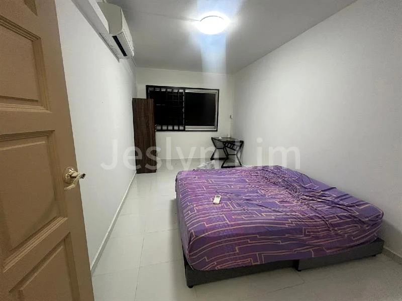 Common Room (HDB) for Rent in 749 Jurong West Street 73 - Image 1