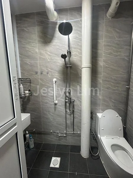 Common Room (HDB) for Rent in 749 Jurong West Street 73 - Image 4