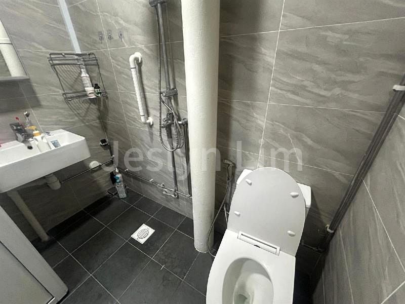 Common Room (HDB) for Rent in 749 Jurong West Street 73 - Image 5